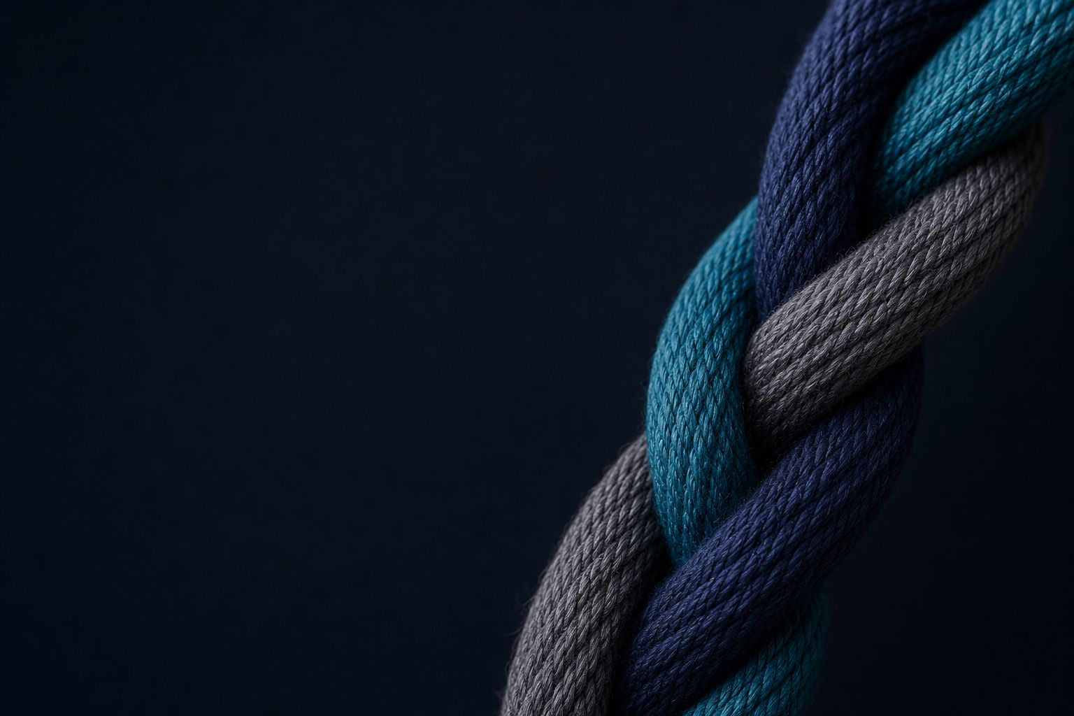 Three interwoven fibre threads, the Three Threads material signature